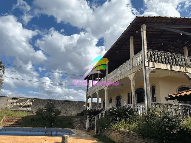 Casa com 2300m² 4 quartos e 6 banheiros, à venda, no bairro Condomínio Vale do Ouro em Ribeirão das Neves