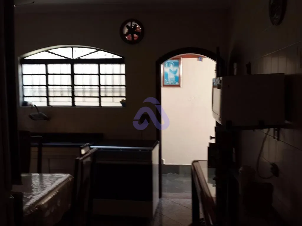 Casa, 3 quartos, 290 m² - Foto 3