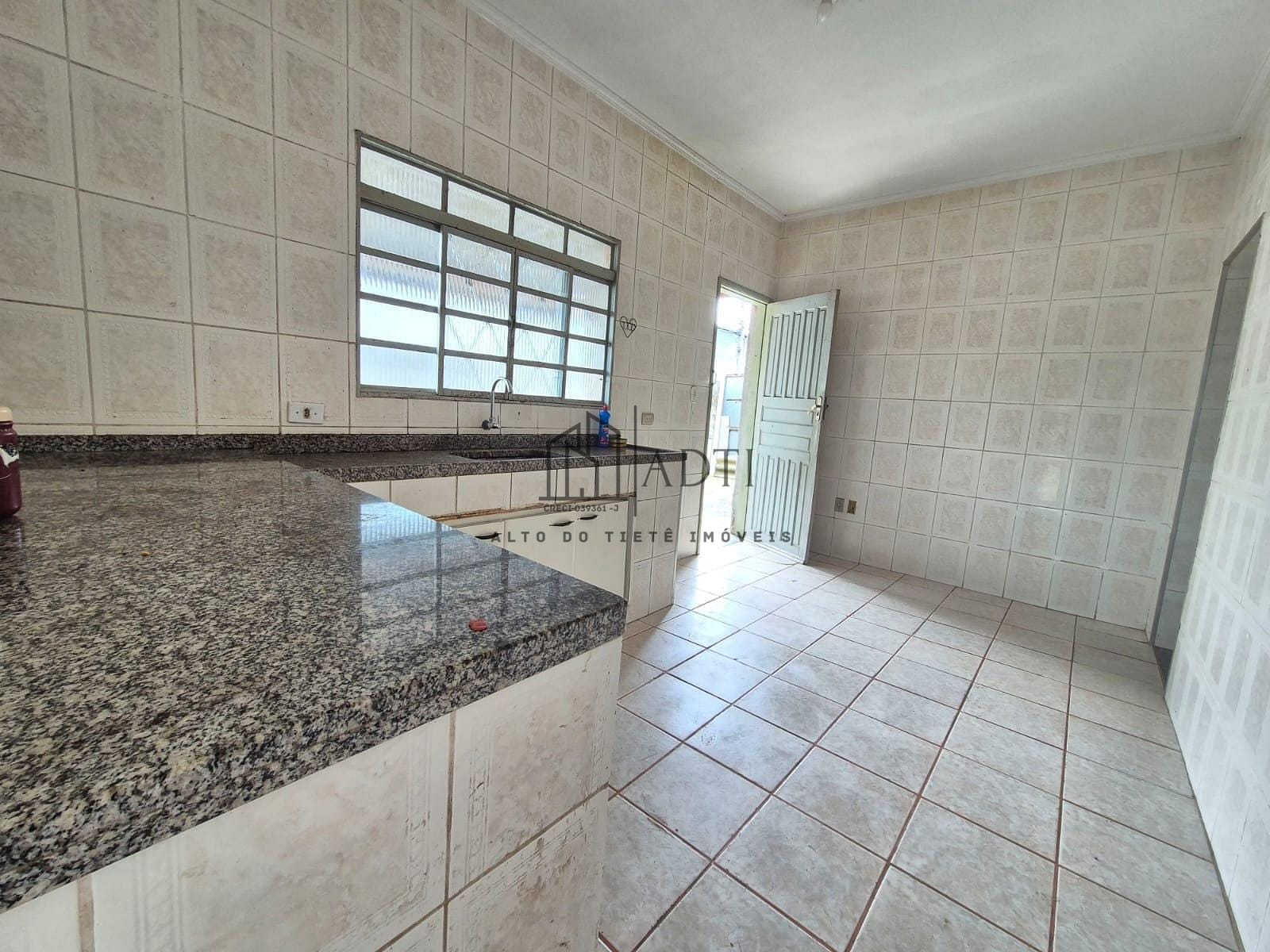 Casa, 2 quartos, 86 m² - Foto 1