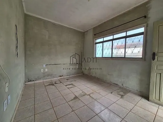 Casa com 261m² 2 quartos e 1 banheiro, à venda, no bairro Vila São Paulo em Mogi das Cruzes
