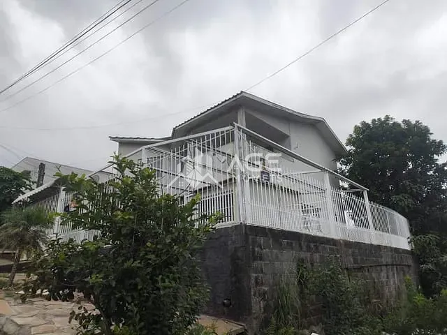 Casa com 360m² 2 quartos e 2 banheiros, à venda, no bairro Bela Vista em Erechim