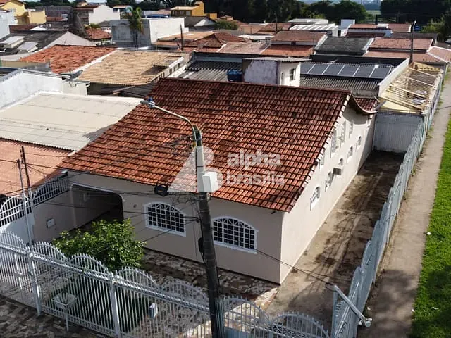 Casa com 170m² 3 quartos e 4 banheiros, à venda, no bairro Guará II em Brasília