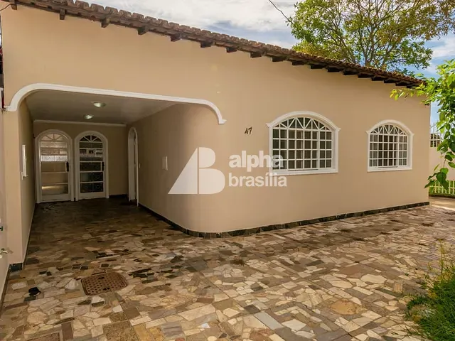 Casa com 170m² 3 quartos e 4 banheiros, à venda, no bairro Guará II em Brasília