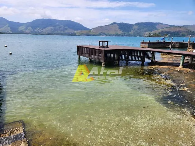 Casa com 1200m² 6 quartos e 8 banheiros, à venda, no bairro Pontal (Cunhambebe) em Angra dos Reis