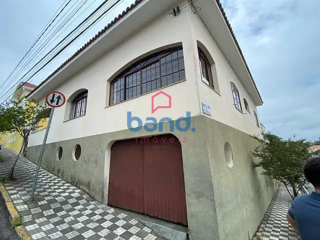 Casa com 206m² 3 quartos e 4 banheiros, à venda, no bairro Centro em Porto Feliz