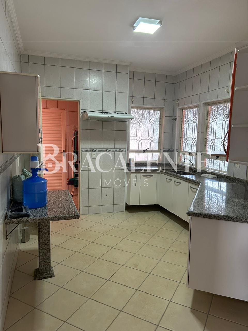 Casa, 1 quarto, 250 m² - Foto 7