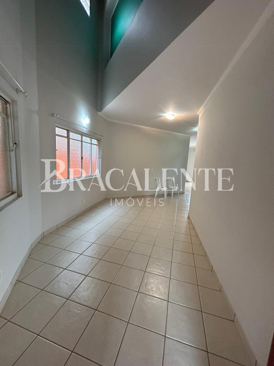 Casa, 1 quarto, 250 m² - Foto 4