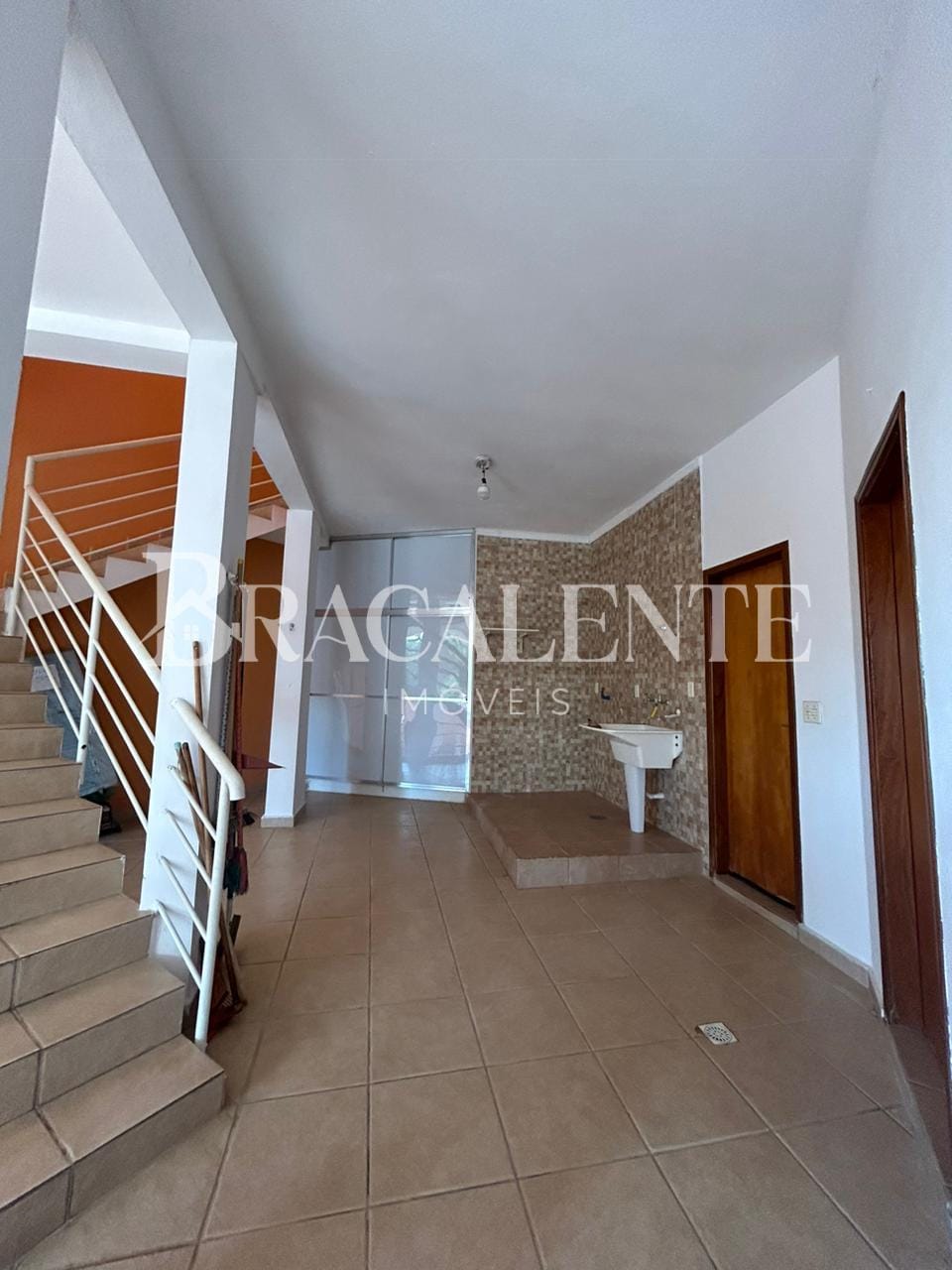 Casa, 1 quarto, 250 m² - Foto 30