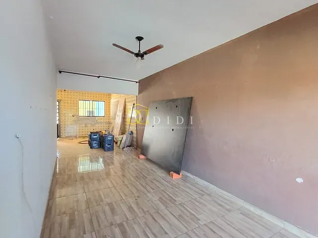 Casa à venda, no bairro Jardim Araritaguaba em Porto Feliz