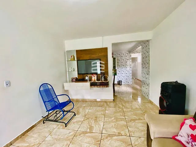 Casa com 125m² 5 quartos e 3 banheiros, à venda, no bairro Alto de Santa Lúcia em Carapicuíba
