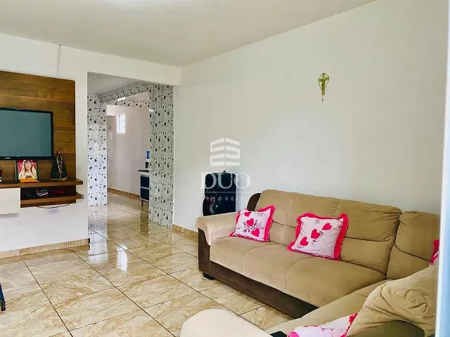 Casa com 125m² 5 quartos e 3 banheiros, à venda, no bairro Alto de Santa Lúcia em Carapicuíba