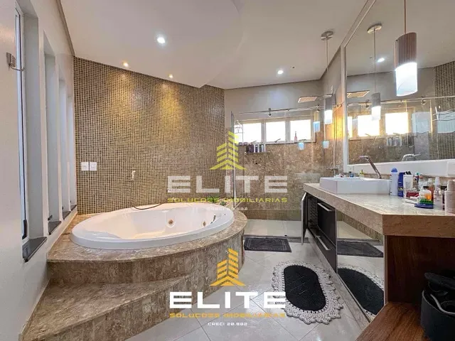 Casa com 1600m² 5 quartos e 3 banheiros, à venda, no bairro Centro-Norte em Sorriso