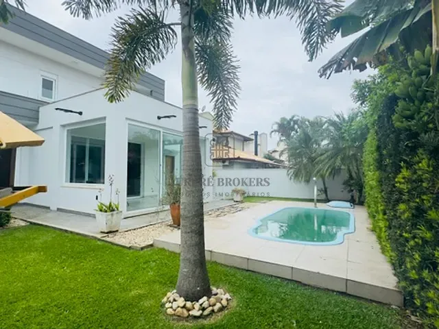 Casa com 450m² 4 quartos e 4 banheiros, à venda, no bairro Jurerê Internacional em Florianópolis