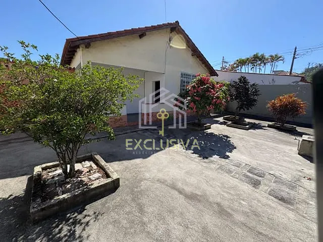 Casa com 360m² 3 quartos e 1 banheiro, à venda, no bairro Bancários em Rio de Janeiro