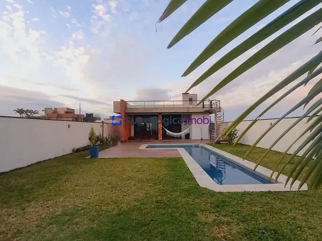 Casa 3 quartos e 3 banheiros, para alugar, no bairro Maringá em Londrina