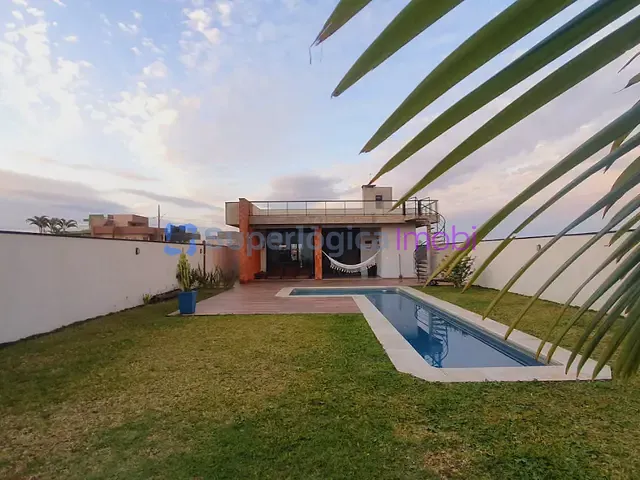 Casa 3 quartos e 3 banheiros, para alugar, no bairro Maringá em Londrina