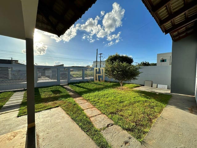 Casa com 275m² 3 quartos e 2 banheiros, à venda, no bairro Loteamento Lírios do Campo em Nova Mutum