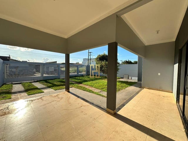 Casa com 275m² 3 quartos e 2 banheiros, à venda, no bairro Loteamento Lírios do Campo em Nova Mutum