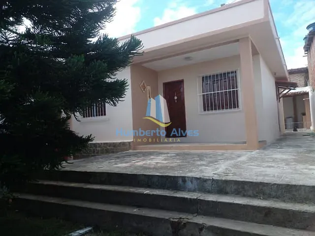 Casa com 250m² 3 quartos e 2 banheiros, à venda, no bairro Guarani em Vitória da Conquista