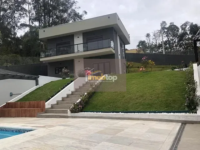 Casa com 1200m² 3 quartos e 5 banheiros, à venda, no bairro São Vicente em Mairiporã