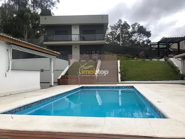 Casa com 1200m² 3 quartos e 5 banheiros, à venda, no bairro São Vicente em Mairiporã