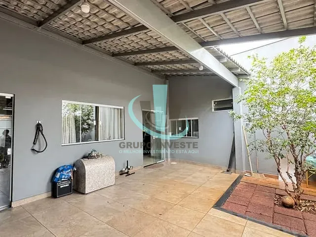 Casa com 326m² 2 quartos e 2 banheiros, à venda, no bairro PARQUE SÃO PAULO (VILA XAVIER) em ARARAQUARA