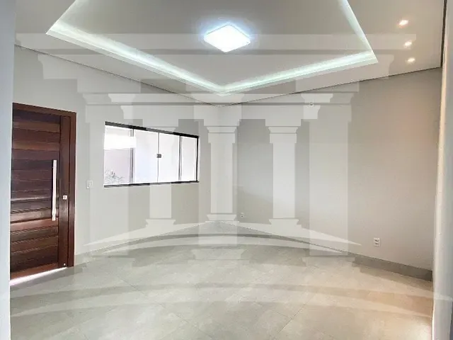 Casa com 300m², à venda, no bairro Jardim Curitiba em Sinop