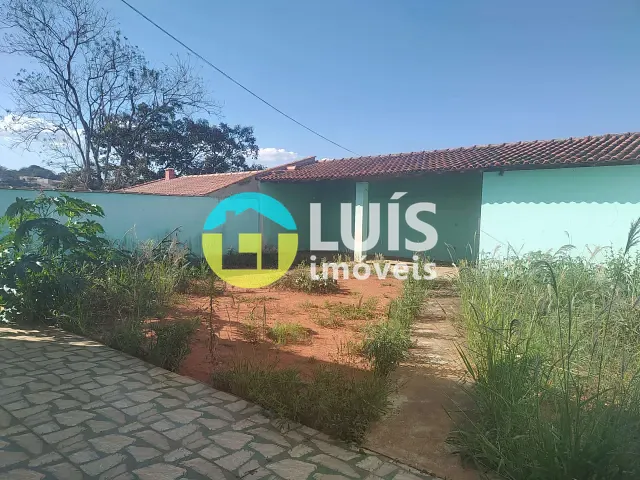 Casa 3 quartos e 2 banheiros, para alugar, no bairro Residencial JR em Guaranésia