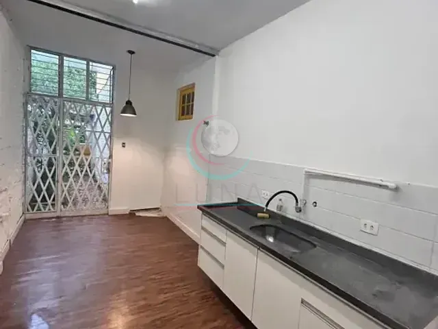 Casa 3 quartos e 1 banheiro, para alugar, no bairro Jardim Paulistano em São Paulo