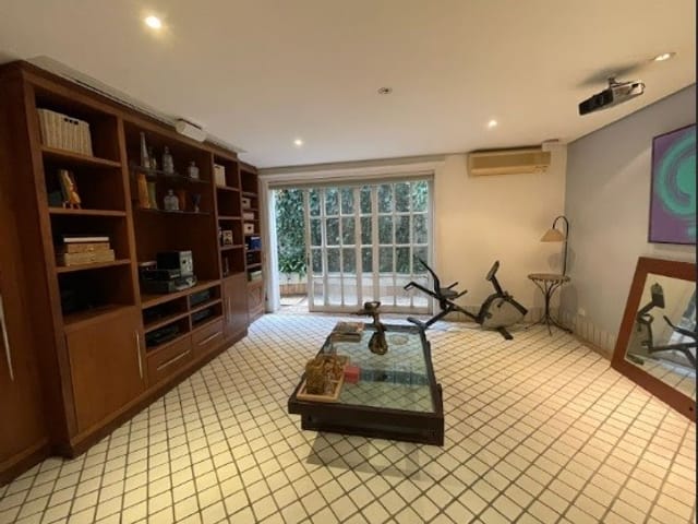 Casa 6 quartos e 8 banheiros, para alugar, no bairro Alphaville Residencial Plus em Barueri