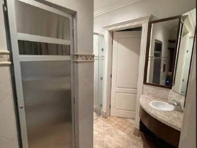 Casa 6 quartos e 8 banheiros, para alugar, no bairro Alphaville Residencial Plus em Barueri