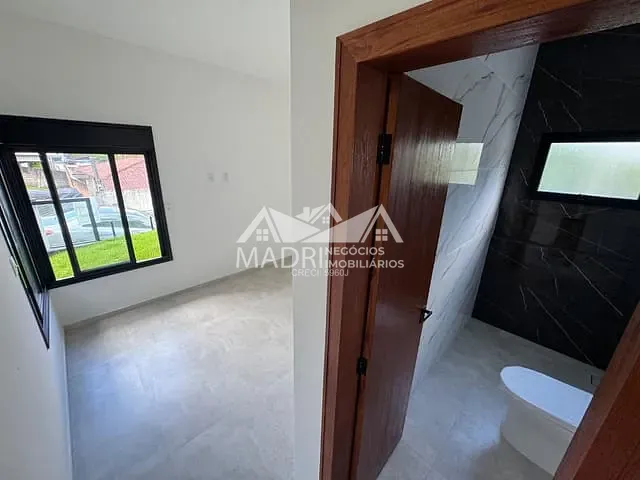 Casa com 200m² 3 quartos e 1 banheiro, à venda, no bairro Forquilhas em São José