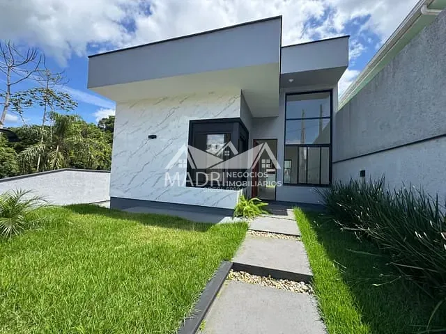 Casa com 200m² 3 quartos e 1 banheiro, à venda, no bairro Forquilhas em São José