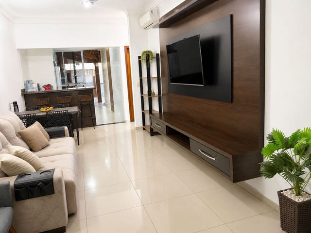 Casa com 210m² 3 quartos e 3 banheiros, à venda, no bairro Jardim Atlântico em Goiânia