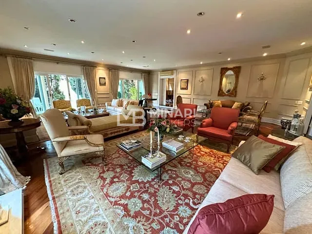Casa com 840m² 5 quartos e 7 banheiros, à venda, no bairro Tamboré em Santana de Parnaíba
