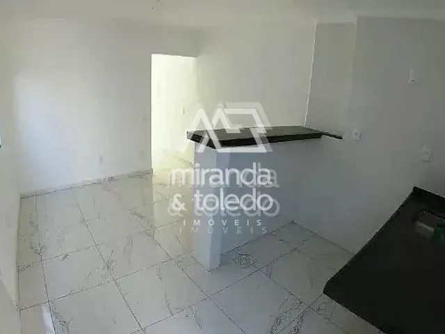 Casa com 160m² 2 quartos e 3 banheiros, à venda, no bairro Santa Mônica em Guarapari
