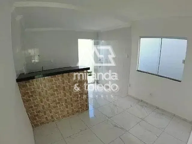 Casa com 160m² 2 quartos e 3 banheiros, à venda, no bairro Santa Mônica em Guarapari