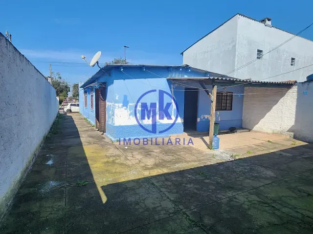Casa 3 quartos e 2 banheiros, para alugar, no bairro Parque Granja Esperança em Cachoeirinha