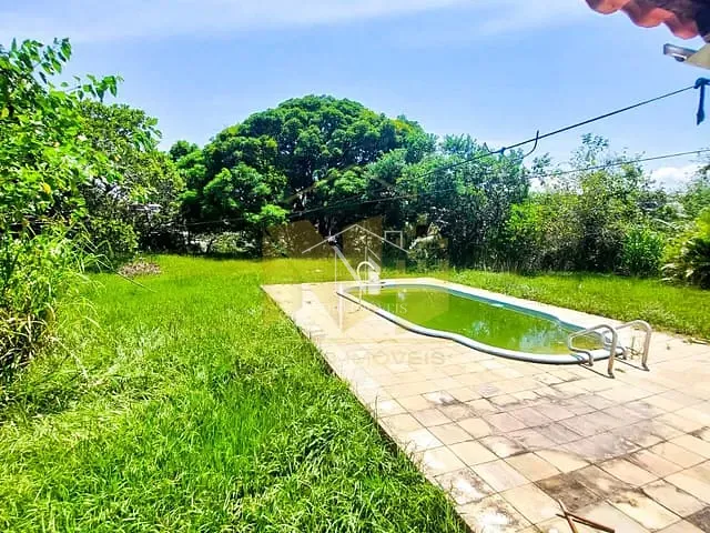 Casa com 1900m² 3 quartos e 2 banheiros, à venda, no bairro Araçatiba em Maricá