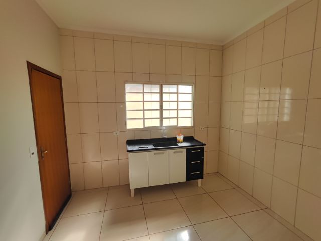 Casa 2 quartos e 1 banheiro, à venda ou para alugar, no bairro MaisParque do Lago Fernandópolis em Fernandópolis