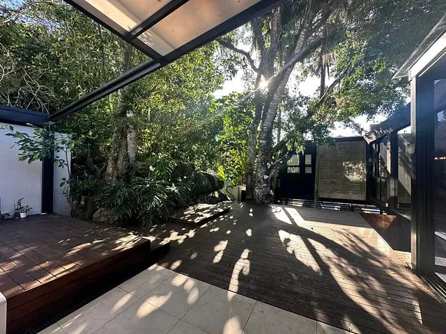 Casa com 522m² 4 quartos e 5 banheiros, à venda, no bairro Barra em Balneário Camboriú