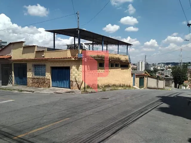 Casa 3 quartos e 1 banheiro, à venda, no bairro Caiçaras em Belo Horizonte