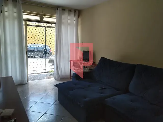 Casa 3 quartos e 1 banheiro, à venda, no bairro Caiçaras em Belo Horizonte