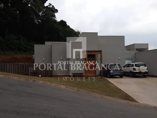 Casa com 428m² 3 quartos e 4 banheiros, à venda, no bairro Condomínio Residencial Euroville II em Bragança Paulista