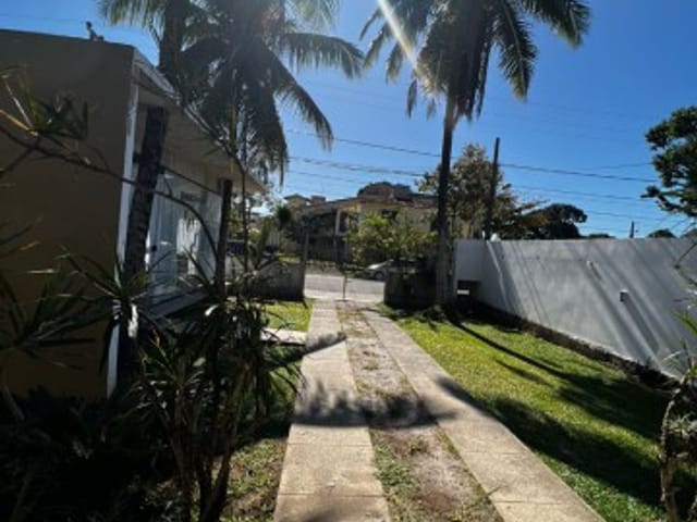Casa com 600m², para alugar, no bairro Extensão do Bosque em Rio das Ostras