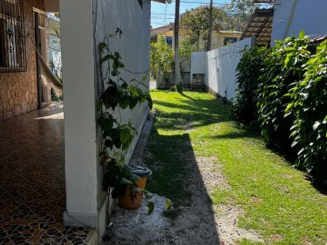 Casa com 600m², para alugar, no bairro Extensão do Bosque em Rio das Ostras