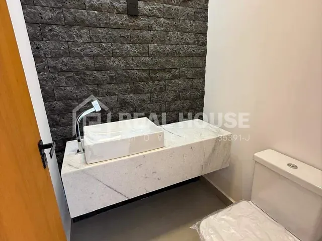 Casa 3 quartos e 4 banheiros, à venda, no bairro Jardim Novo Horizonte em Sorocaba