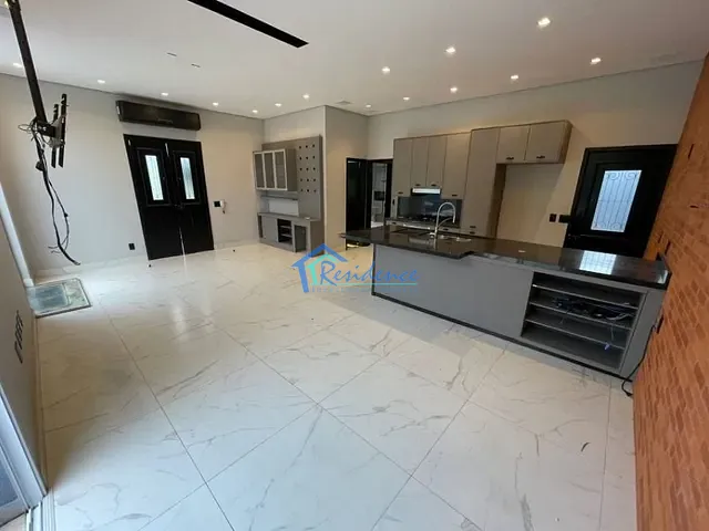 Casa com 334m² 3 quartos e 6 banheiros, à venda, no bairro Jardim Villa Romana em Indaiatuba