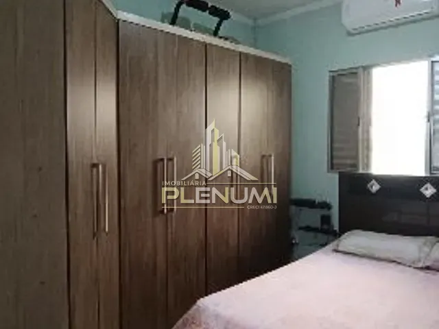 Casa com 140m² 1 quarto e 2 banheiros, à venda, no bairro Jardim Rio Claro em Rio Claro