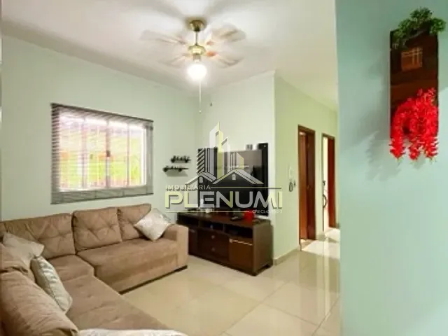 Casa com 140m² 2 quartos e 2 banheiros, à venda, no bairro Jardim Rio Claro em Rio Claro